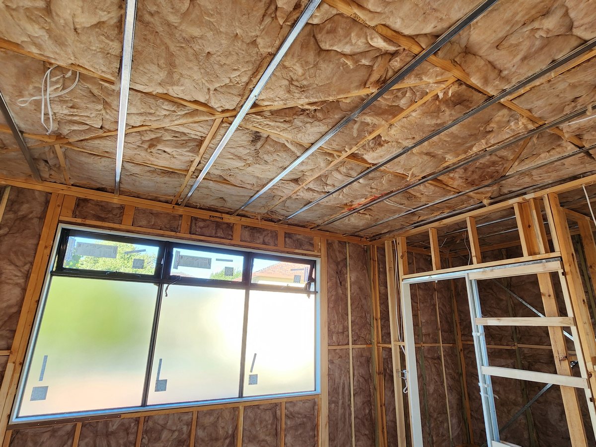 Ceiling insulation install